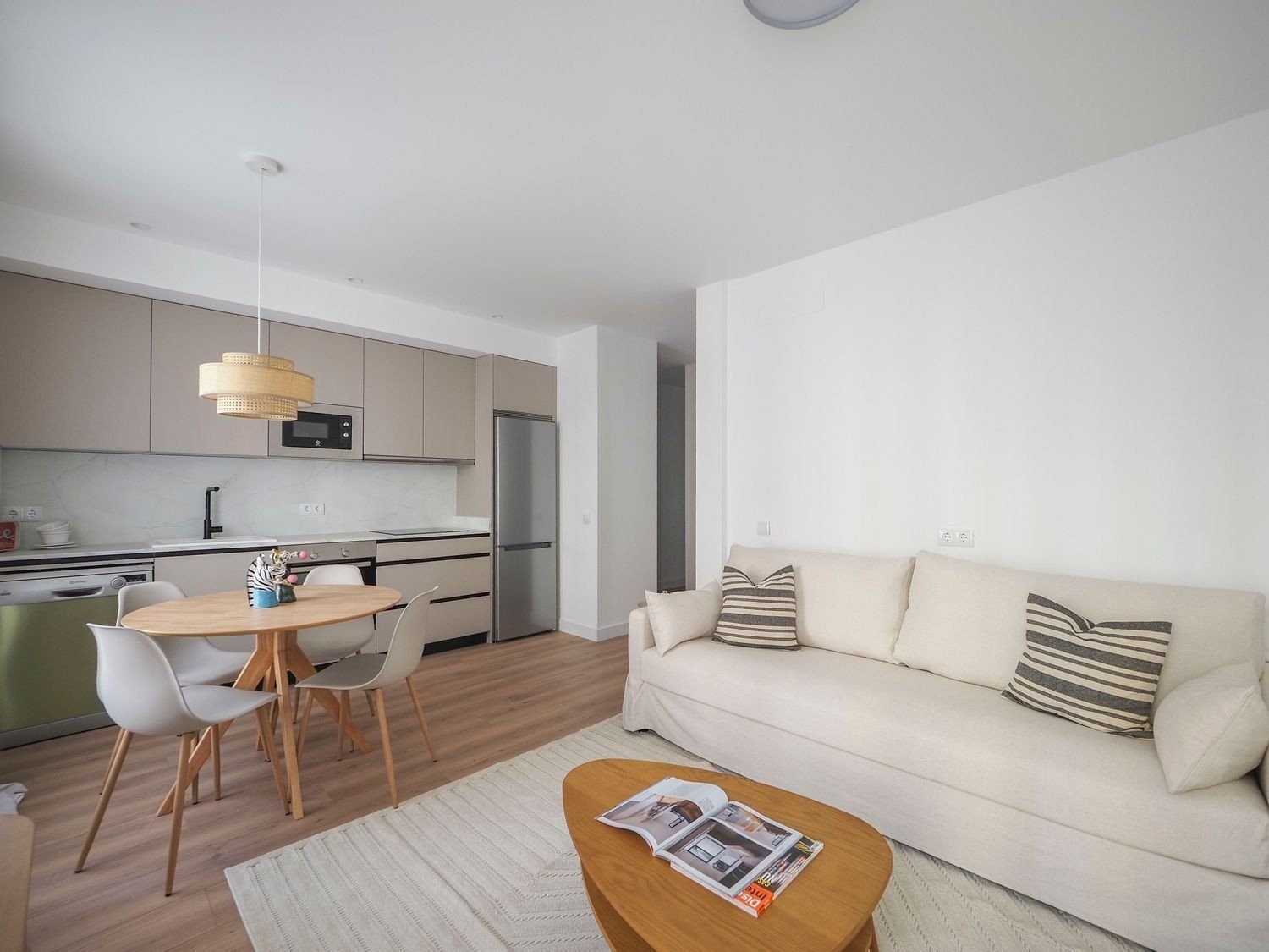 Calle Vallehermoso, Chamberí, Madrid — Horlux & Emuna — 4