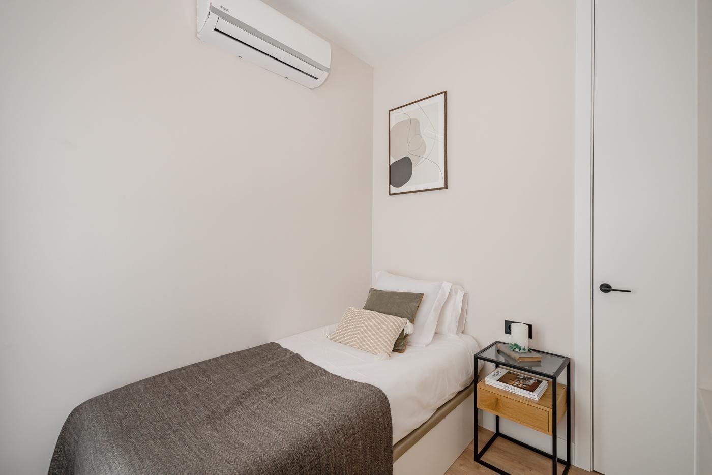 Montera, Malasaña, Madrid — Horlux & Emuna — 3