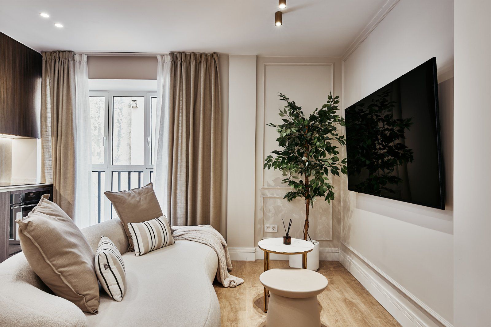 Piamonte, Chamberí, Madrid — Horlux & Emuna — 2