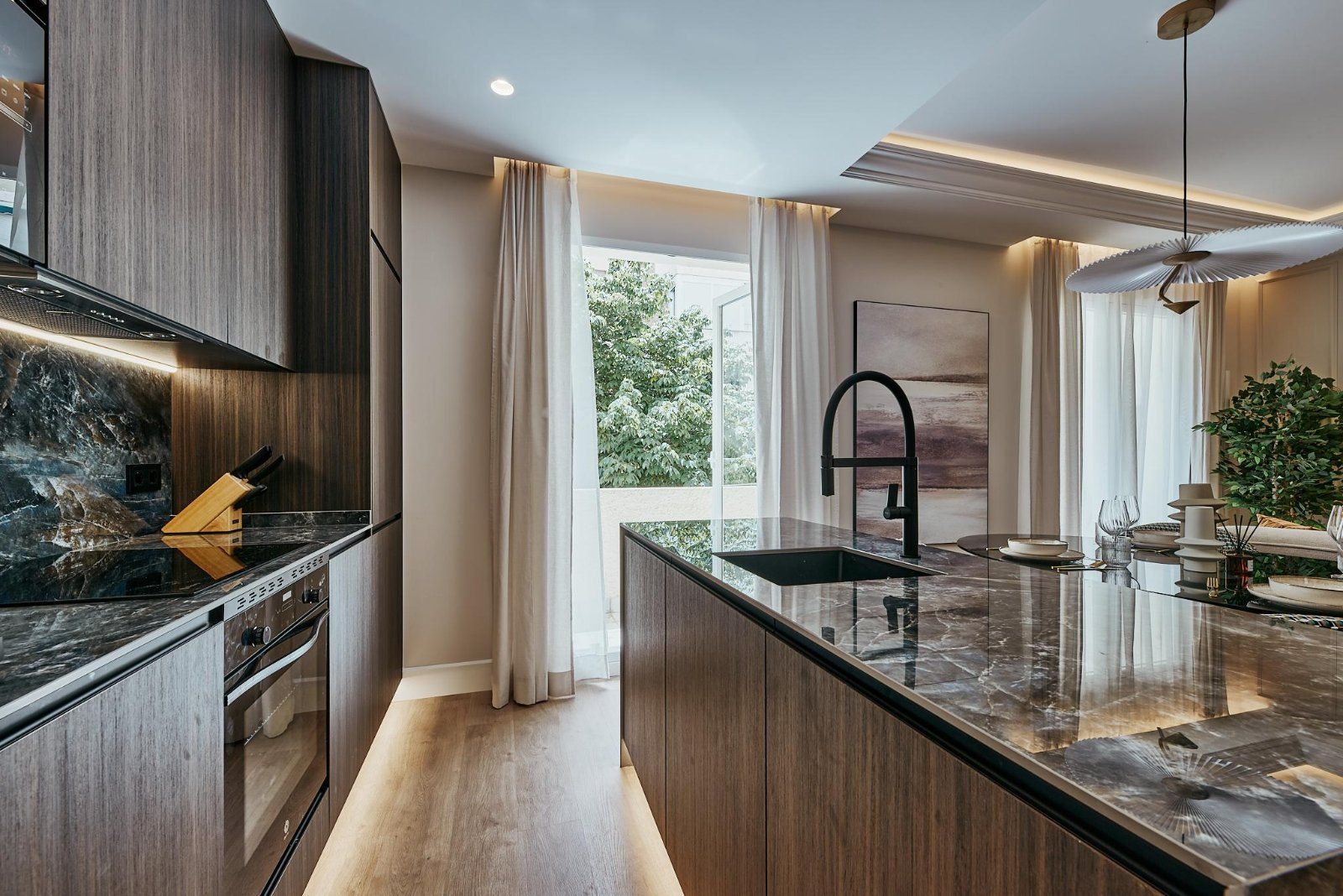 Velázquez II, barrio de Salamanca, Madrid — Horlux & Emuna — 2